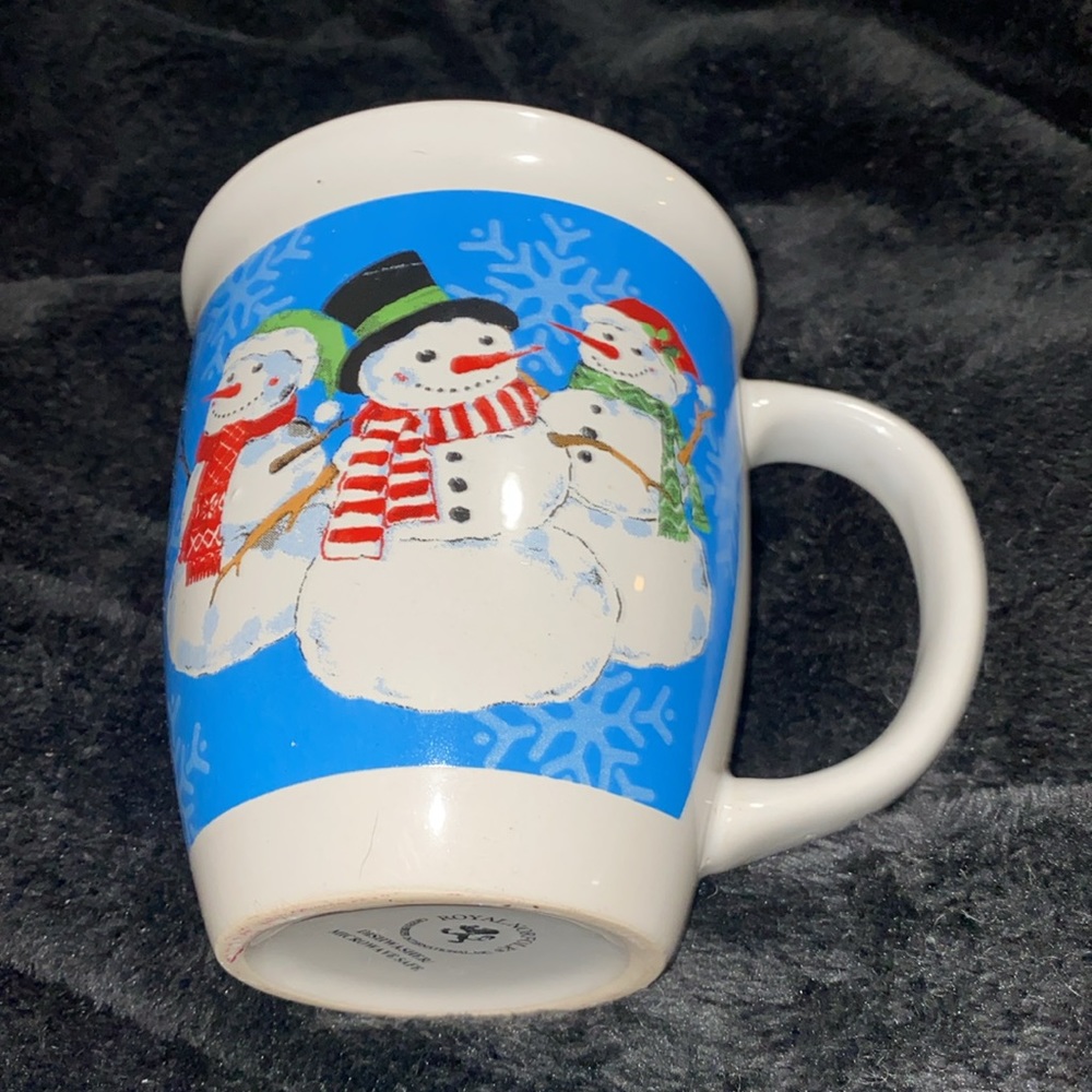 đAdorable 5 piece christmas bundle! - Picture 4 of 8